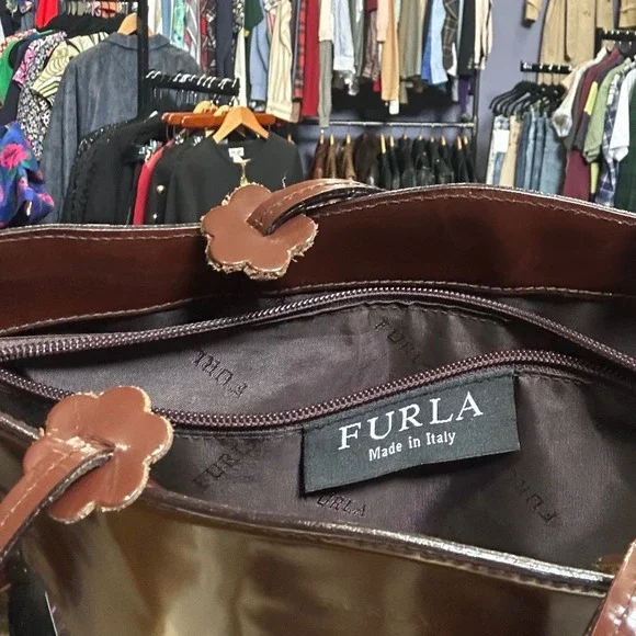 Furla Brown Leather Scalloped Tote Bag Made in Italy Vintage Minimalist Shoulder - Picture 4 of 5